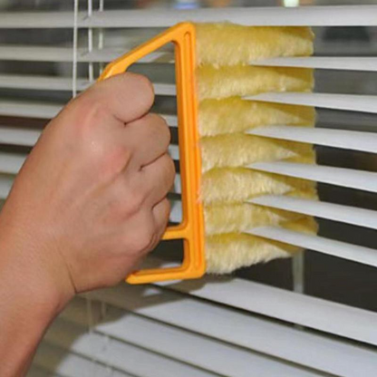 Lily Leaf Cleaning Brush